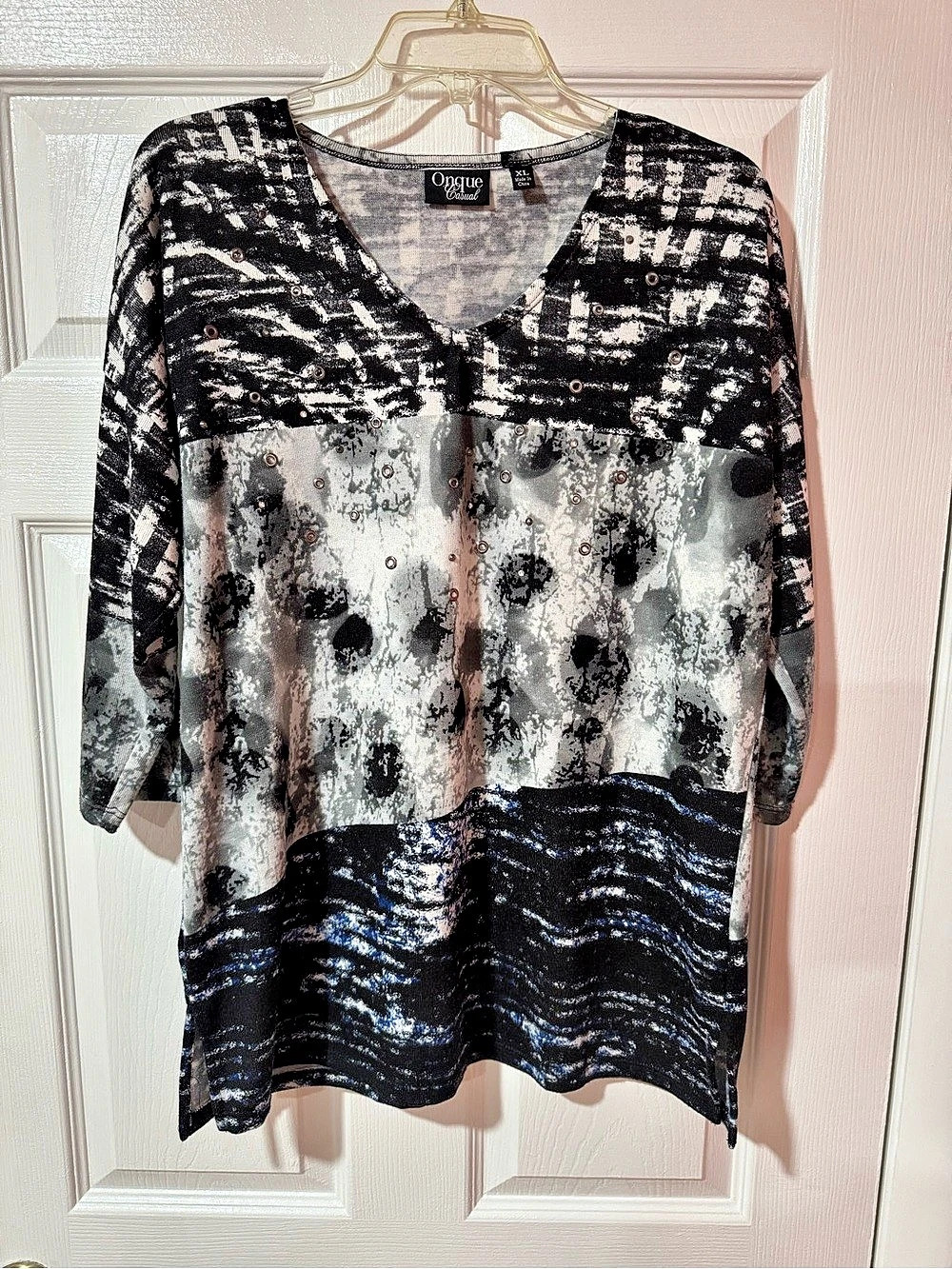 Onque Casual Women's Abstract Tunic XL Gray Black Like New